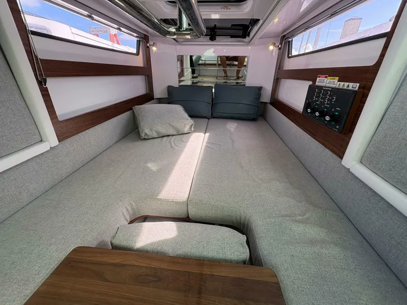 Slide: The Image of Axopar 28 AFT CABIN 2023 - 4999334