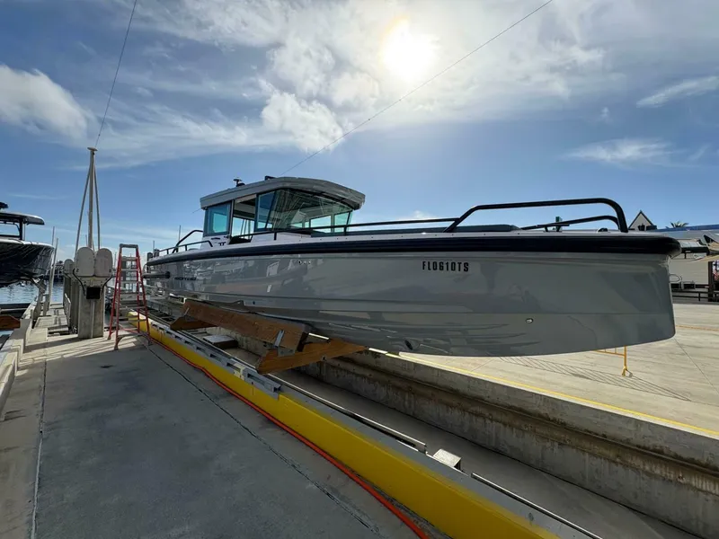 Slide: The Image of Axopar 28 AFT CABIN 2023 - 4999308