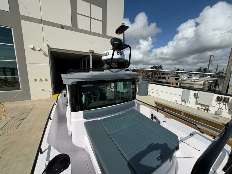 Slide: The Image of Axopar 28 AFT CABIN 2023 - 4999313