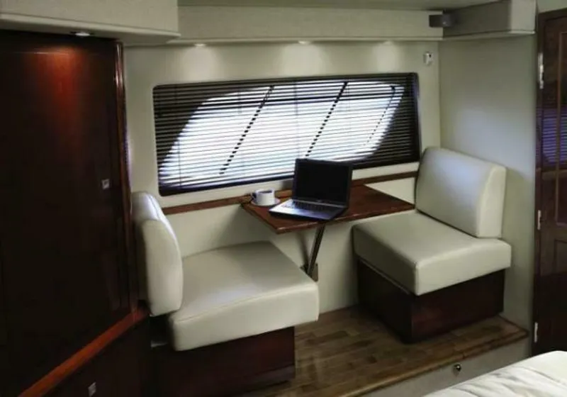 Slide: The Image of Sea Ray 580 Sundancer 2010 - 4999629