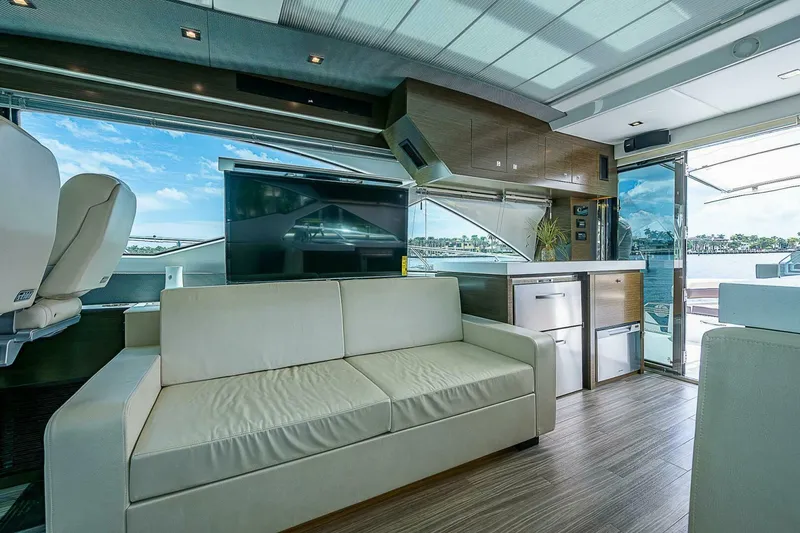 Slide: The Image of Cruisers 60 Cantius 2017 - 4999659