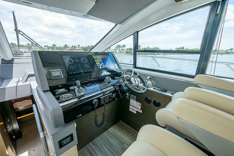 Slide: The Image of Cruisers 60 Cantius 2017 - 4999661