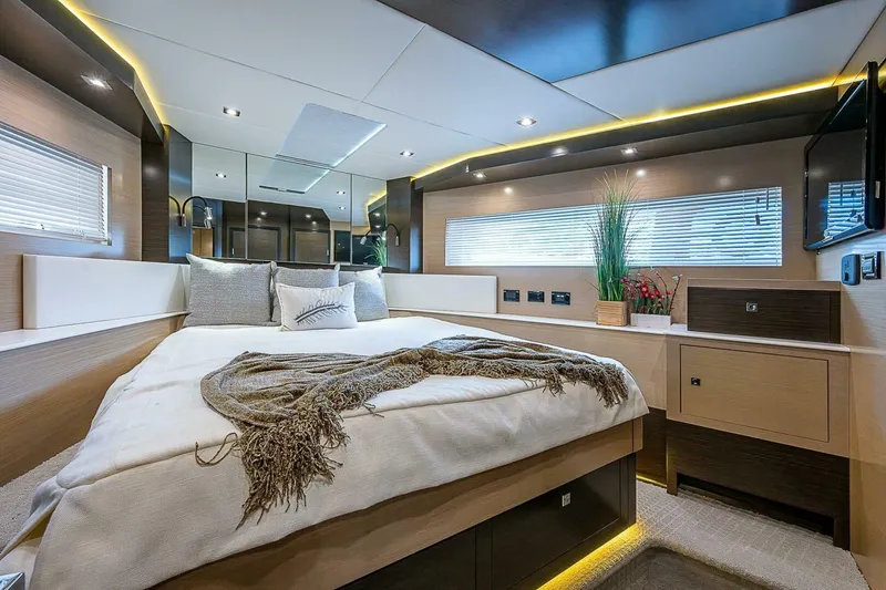 Slide: The Image of Cruisers 60 Cantius 2017 - 4999674