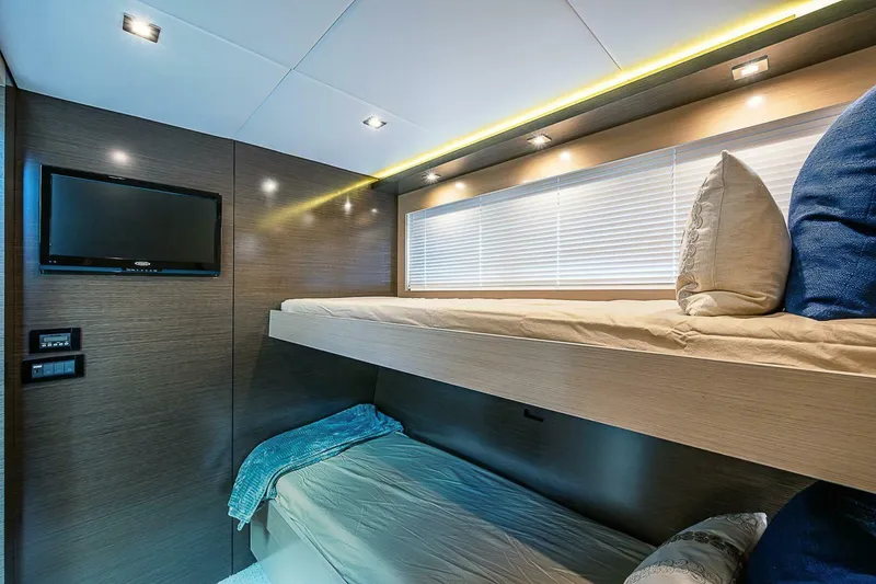 Slide: The Image of Cruisers 60 Cantius 2017 - 4999681