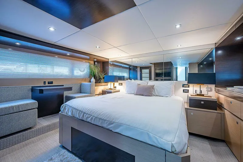 Slide: The Image of Cruisers 60 Cantius 2017 - 4999687