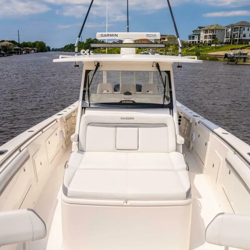 Slide: The Image of Everglades 435 Center Console 2018 - 4999733
