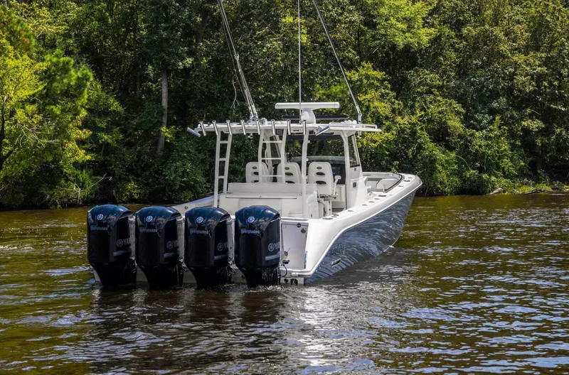 Slide: The Image of Everglades 435 Center Console 2018 - 4999719
