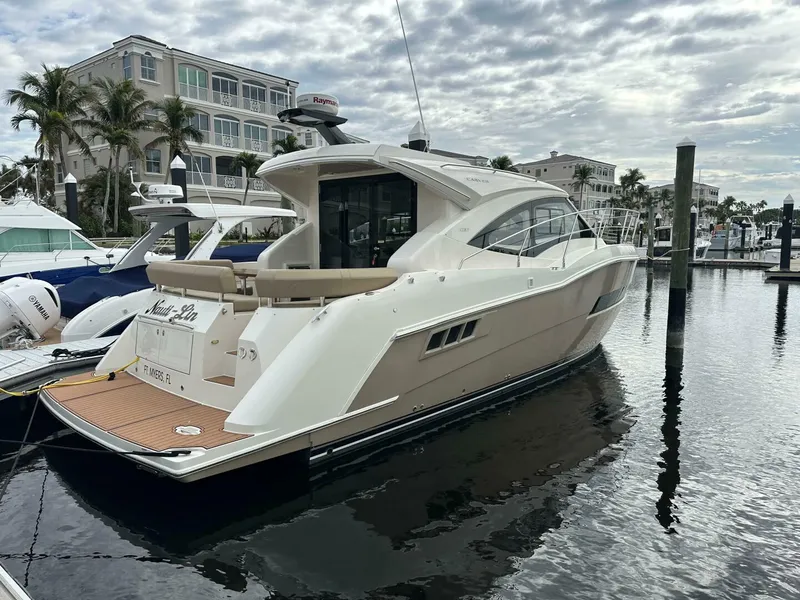 Slide: The Image of Carver C37 Coupe 2016 - 5000460