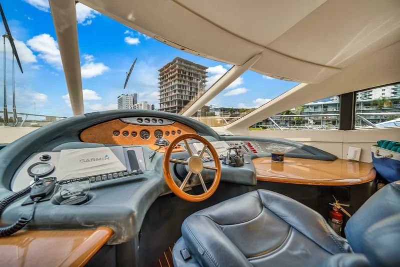 Slide: The Image of Azimut 62 2004 - 5000541