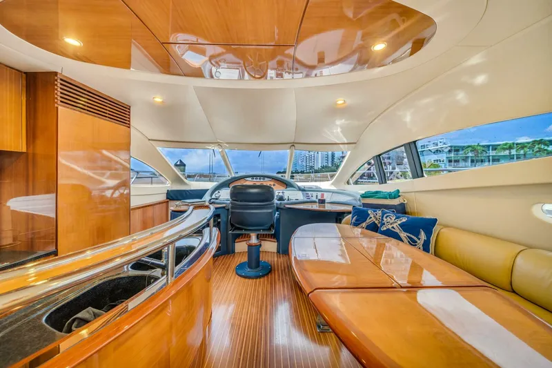 Slide: The Image of Azimut 62 2004 - 5000564