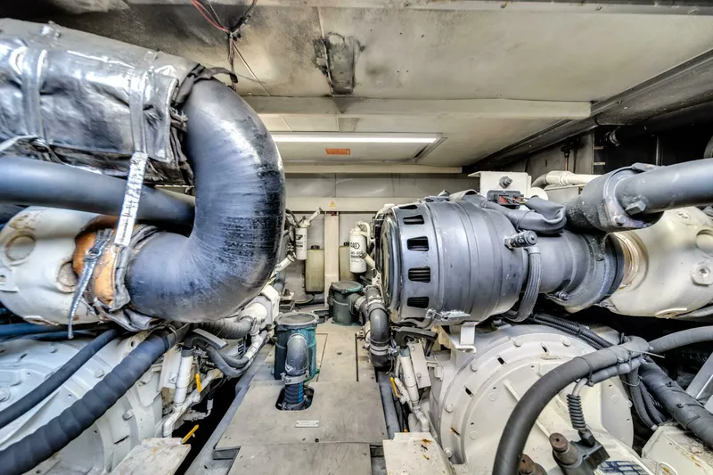 Slide: The Image of Azimut 62 2004 - 5000619