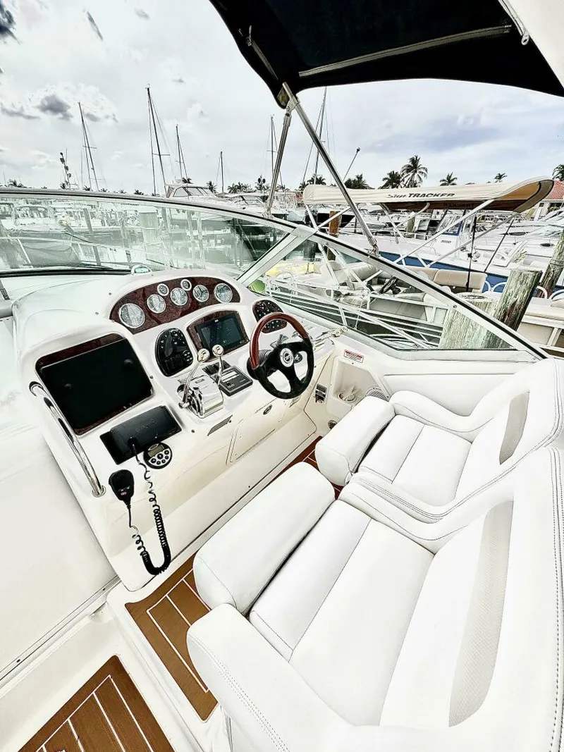 Slide: The Image of Sea Ray 320 Sundancer 2005 - 5000859