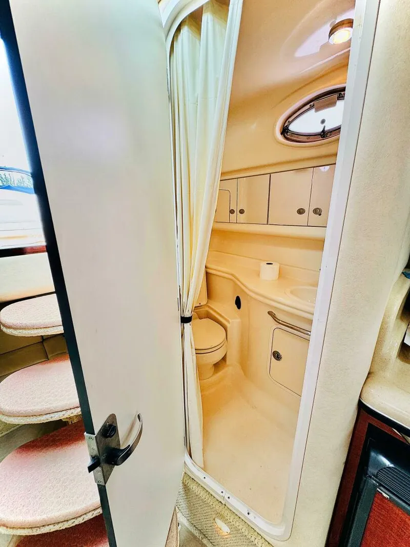 Slide: The Image of Sea Ray 320 Sundancer 2005 - 5000864