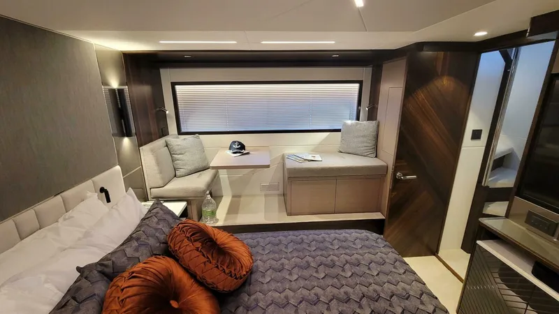Slide: The Image of Sunseeker Manhattan 68 2022 - 5001363