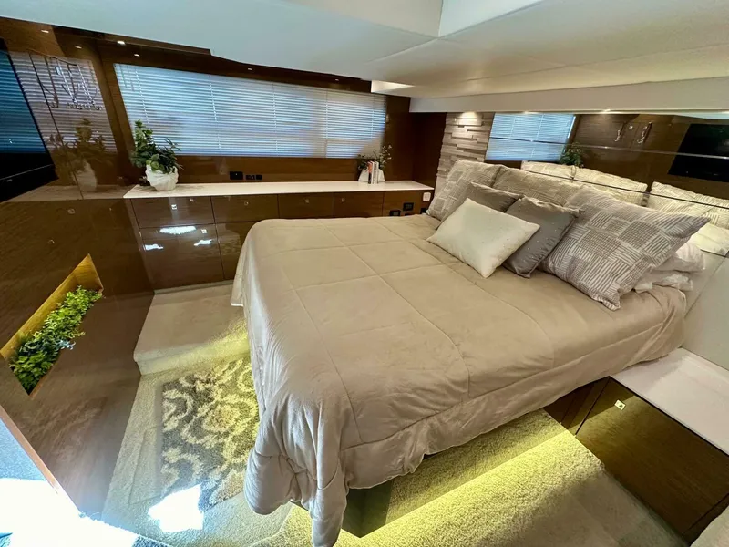 Slide: The Image of Cruisers 50 Cantius 2020 - 5001899