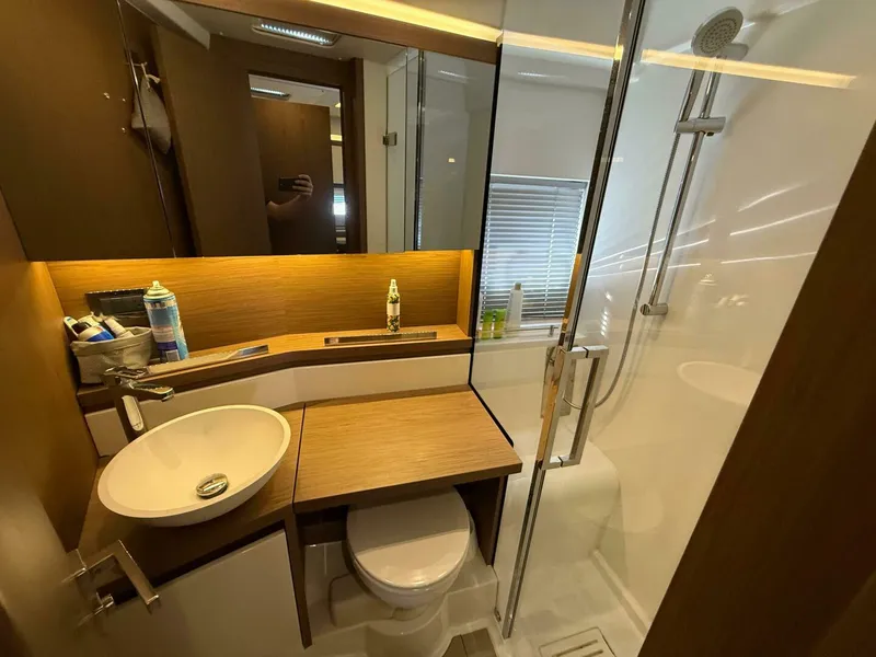 Slide: The Image of Jeanneau Leader 46 2017 - 5002049