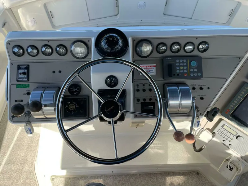 Slide: The Image of Carver 445 Aft Cabin Motor Yacht 1998 - 5002172
