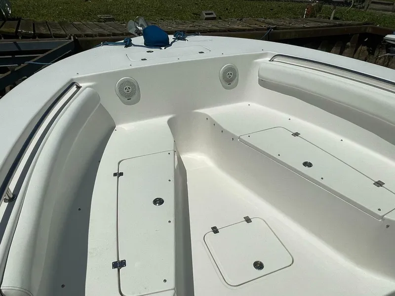 Slide: The Image of Tidewater 250 CC Adventurer 2015 - 5002207
