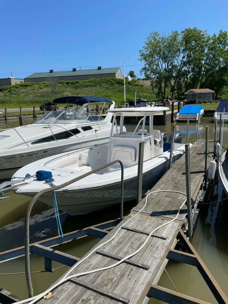 Slide: The Image of Tidewater 250 CC Adventurer 2015 - 5002216