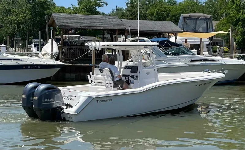 Slide: The Image of Tidewater 250 CC Adventurer 2015 - 5002219