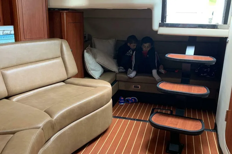 Slide: The Image of Monterey 340 Sport Yacht 2009 - 5002240