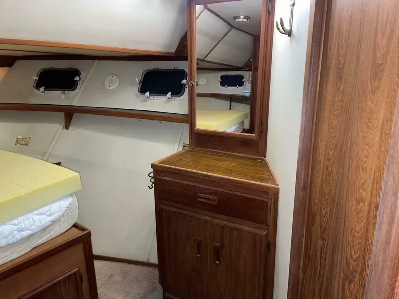 Slide: The Image of Marinette 41 Marquis Convertible 1989 - 5002334
