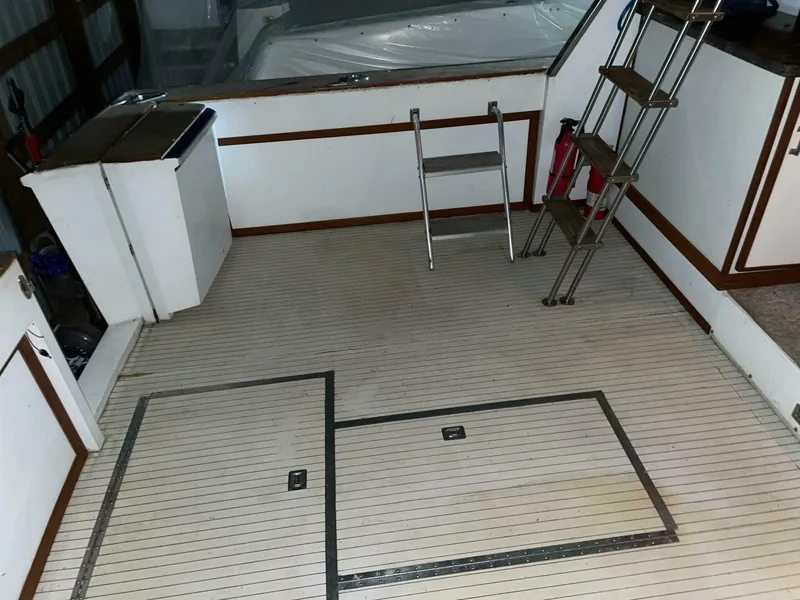 Slide: The Image of Marinette 41 Marquis Convertible 1989 - 5002338