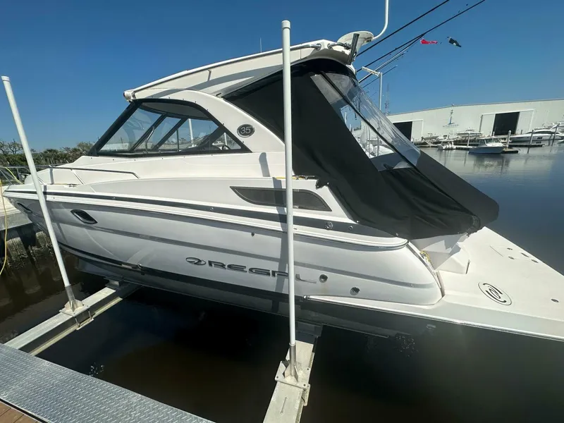 Slide: The Image of Regal 35 Sport Coupe 2019 - 5002365