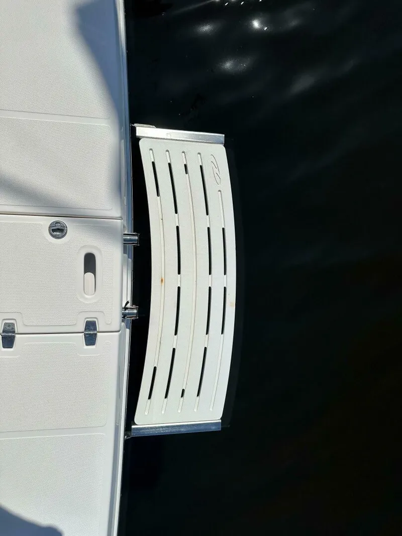 Slide: The Image of Regal 35 Sport Coupe 2019 - 5002379