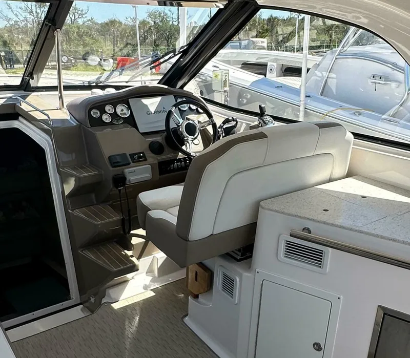 Slide: The Image of Regal 35 Sport Coupe 2019 - 5002396