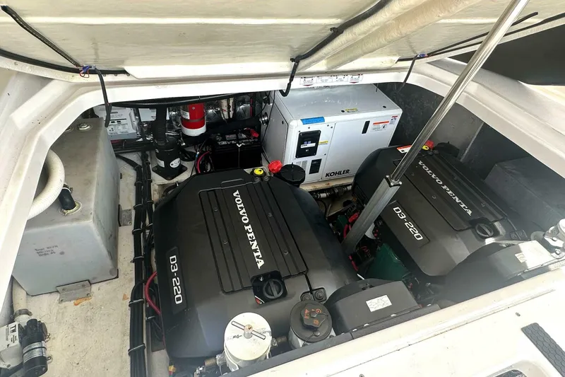 Slide: The Image of Regal 35 Sport Coupe 2019 - 5002353