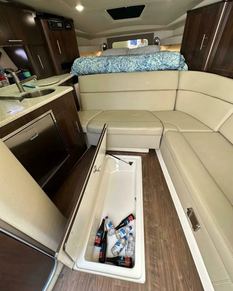 Slide: The Image of Regal 35 Sport Coupe 2019 - 5002412