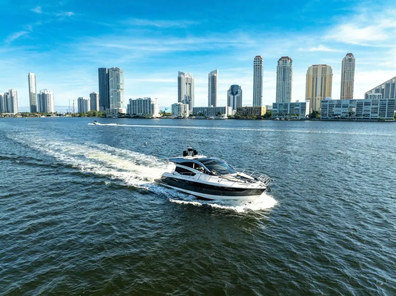 Slide: The Image of Galeon 430 HTC 2016 - 5002443