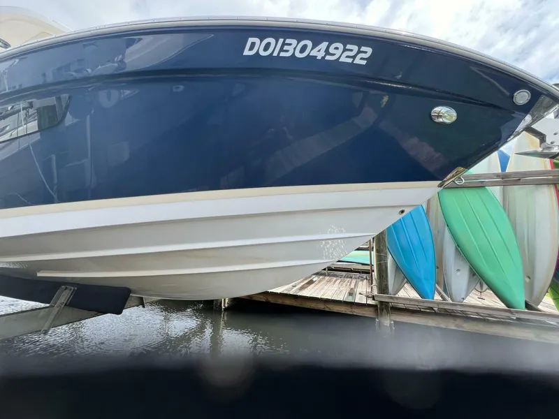 Slide: The Image of Regal 3300 Bowrider 2020 - 5003037