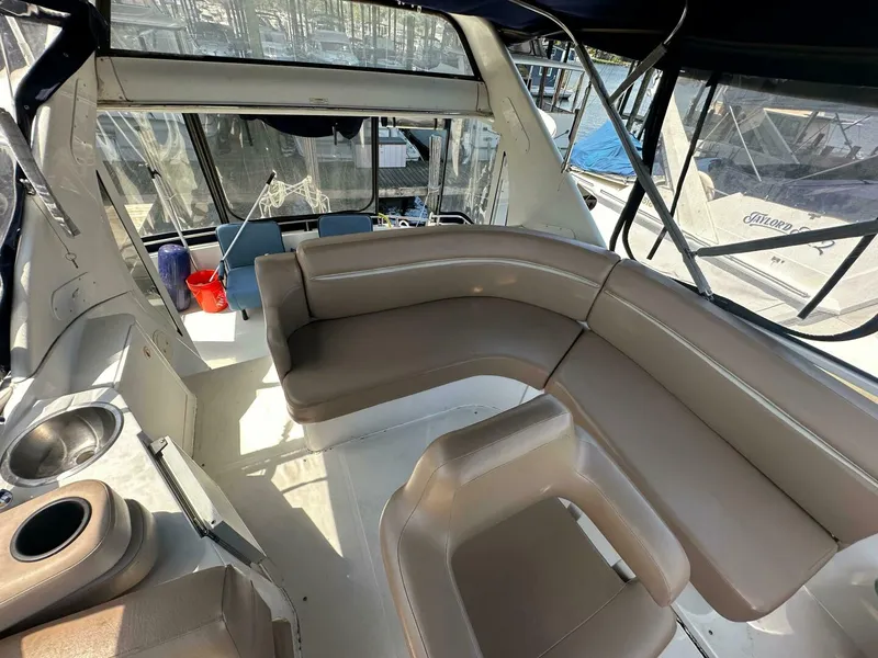 Slide: The Image of Carver 444 Cockpit Motor Yacht 2002 - 5003230