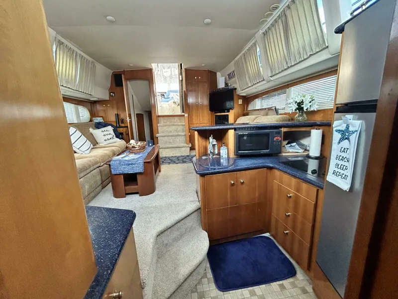 Slide: The Image of Carver 444 Cockpit Motor Yacht 2002 - 5003266