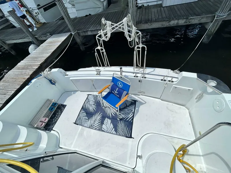 Slide: The Image of Carver 444 Cockpit Motor Yacht 2002 - 5003222
