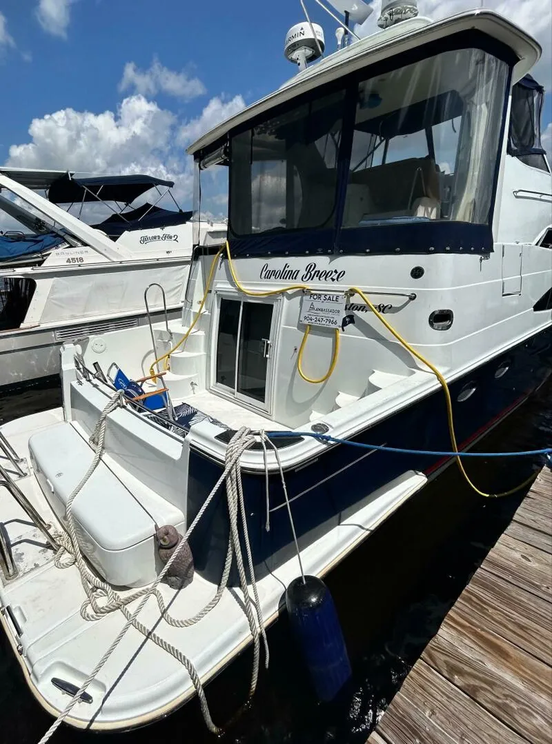 Slide: The Image of Carver 444 Cockpit Motor Yacht 2002 - 5003224