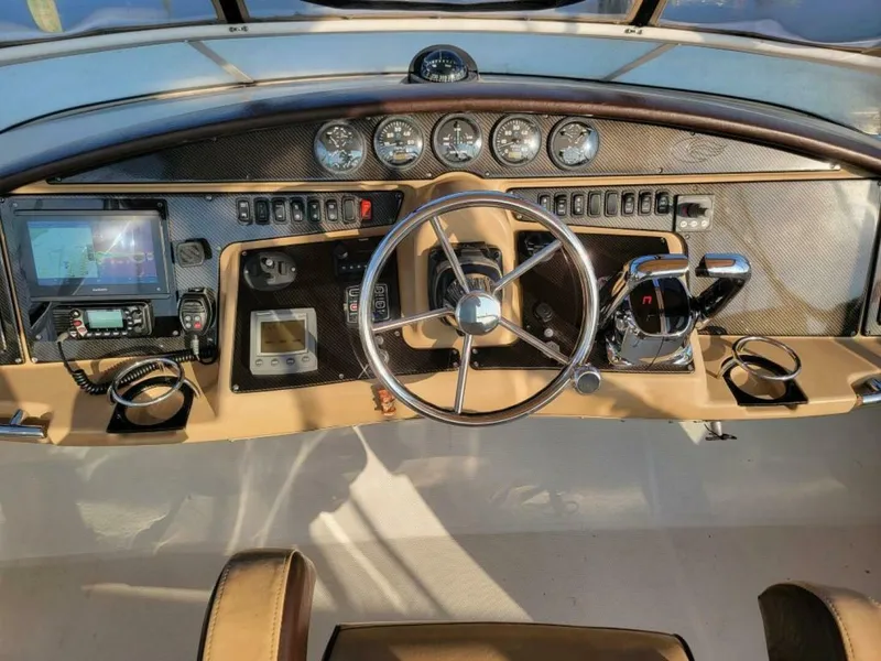Slide: The Image of Carver 360 Sport Sedan 2003 - 5003325