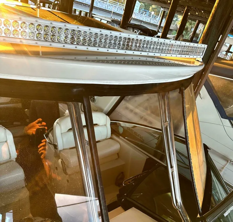 Slide: The Image of Monterey 320 Sport Yacht 2014 - 5003896