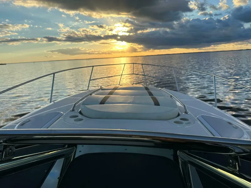 Slide: The Image of Monterey 320 Sport Yacht 2014 - 5003785