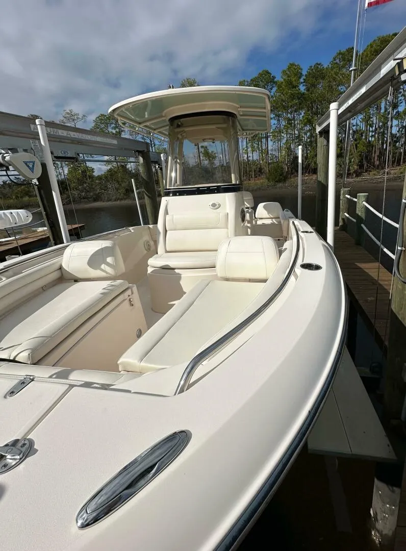 Slide: The Image of Grady-White Fisherman 216 2018 - 5004039