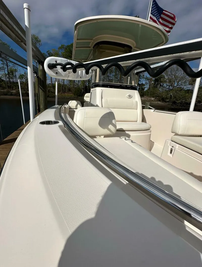 Slide: The Image of Grady-White Fisherman 216 2018 - 5004053