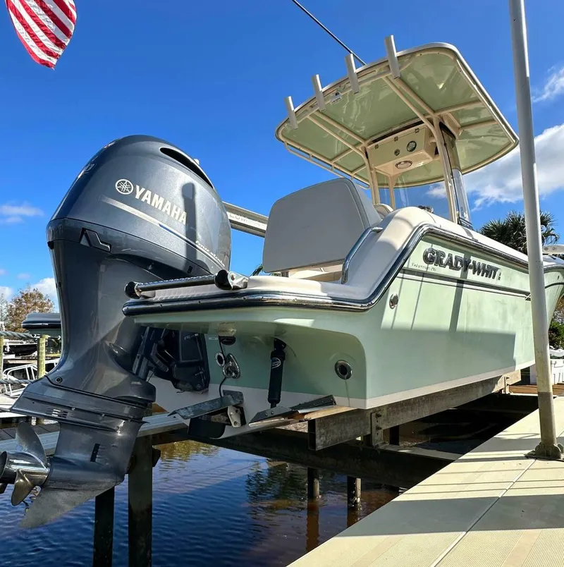 Slide: The Image of Grady-White Fisherman 216 2018 - 5003949