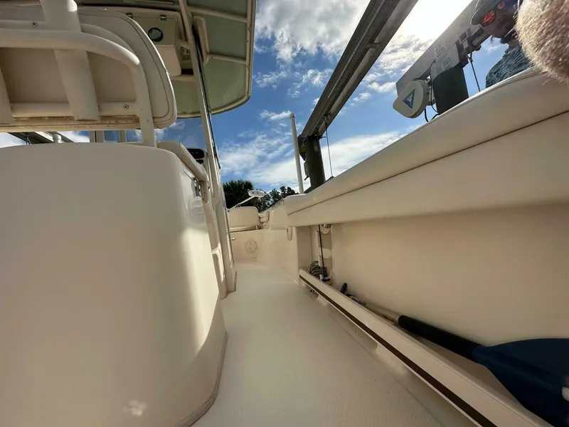 Slide: The Image of Grady-White Fisherman 216 2018 - 5004118