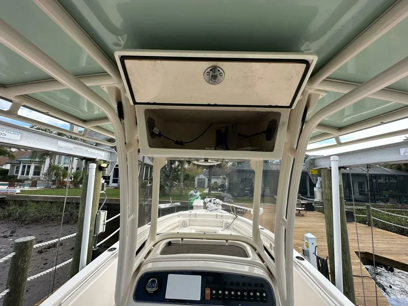 Slide: The Image of Grady-White Fisherman 216 2018 - 5004150