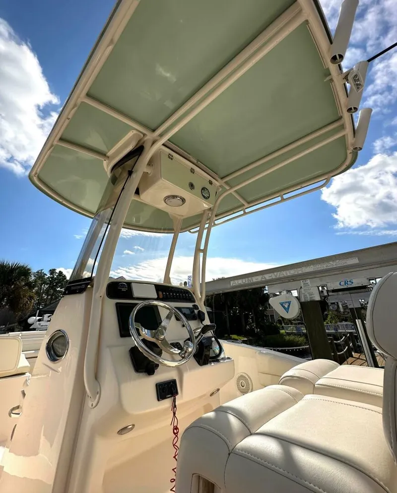 Slide: The Image of Grady-White Fisherman 216 2018 - 5004166