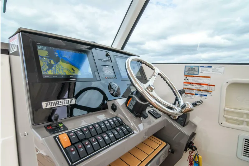 Slide: The Image of Pursuit DC 325 Dual Console 2019 - 5004430