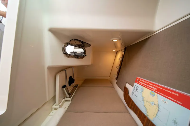 Slide: The Image of Pursuit DC 325 Dual Console 2019 - 5004439