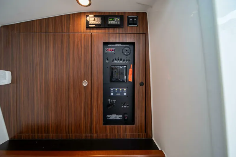 Slide: The Image of Pursuit DC 325 Dual Console 2019 - 5004441